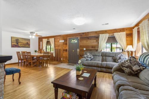 The Cozy Cottage Getaway
