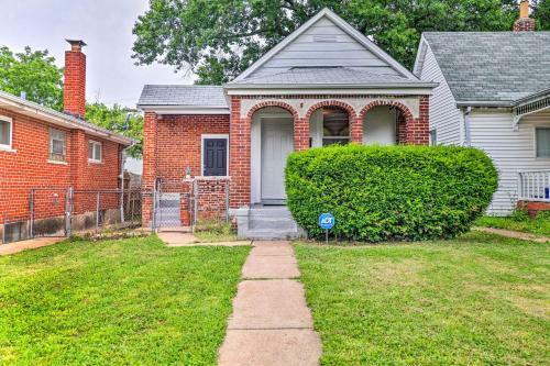 Chic St Louis Home Near Downtown Attractions!