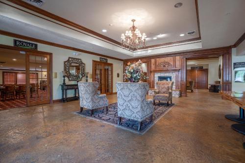 Lake Club Leisure