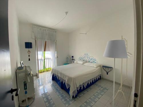 Casa Su Due Piani Con Terrazzo Sul Lungomare Di Rossano