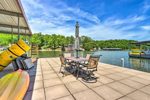 Waterfront Sunrise Beach Getaway With 3 Decks!