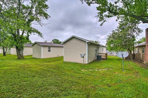 Pet-friendly West Plains Home Near Downtown!