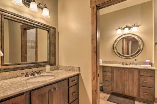 Cozy Bigfork Townhome Near Flathead Lake!