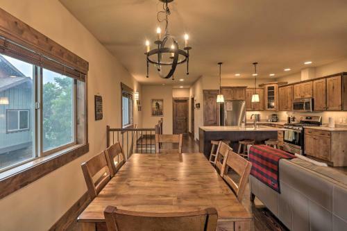 Cozy Bigfork Townhome Near Flathead Lake!