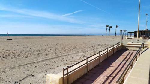 Apartamento Con Terraza En La Playa