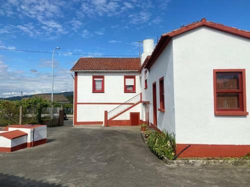 Casa Para 8 Con Jard�n Terraza Y Barbacoa