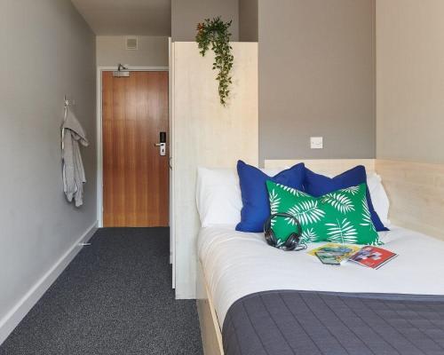 Posada Zeni Ensuite Sheffield Central Quay