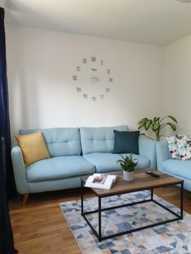 Queensize Private Room - En Suite And Free Parking