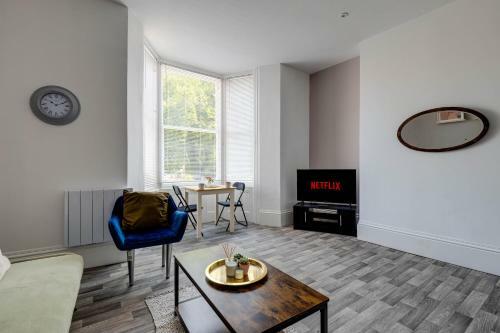 Apartment 1 And 2 @ Empire 39 - Central Location
