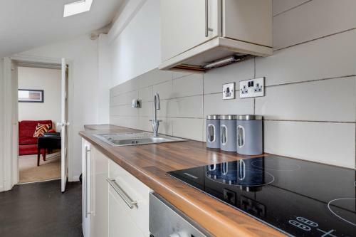 45 The Square Holiday Apartments