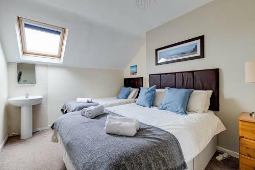 45 The Square Holiday Apartments