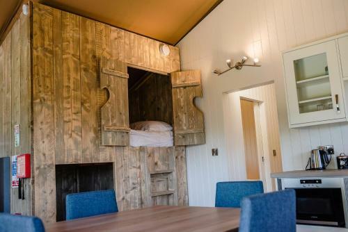 Hencote Vineyard Glamping Village