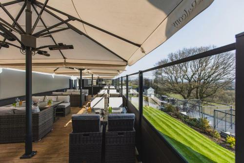 Hencote Vineyard Glamping Village
