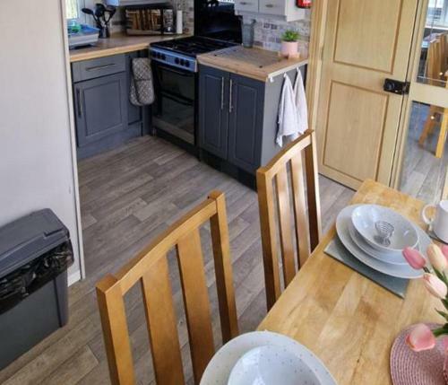 Newly Refurbished 6 Berth Caravan On The Grange