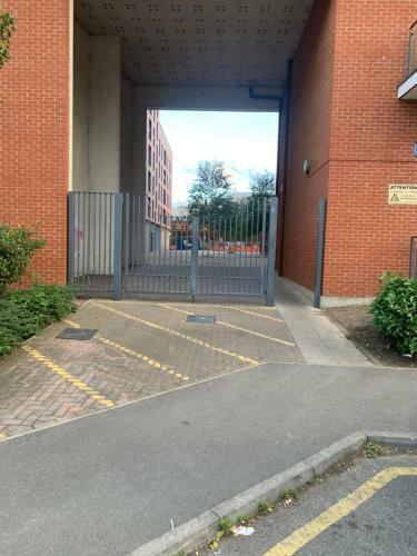 Charming 2-bed Apartment In Slough