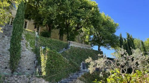 Chateau De Gignac - Monument Historique