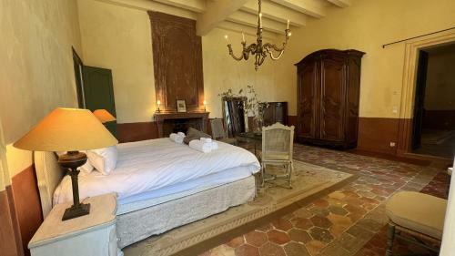 Chateau De Gignac - Monument Historique