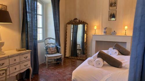 Chateau De Gignac - Monument Historique