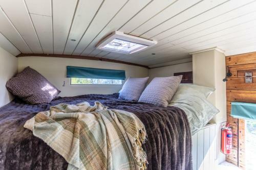 The Hoot Romantic Glamping