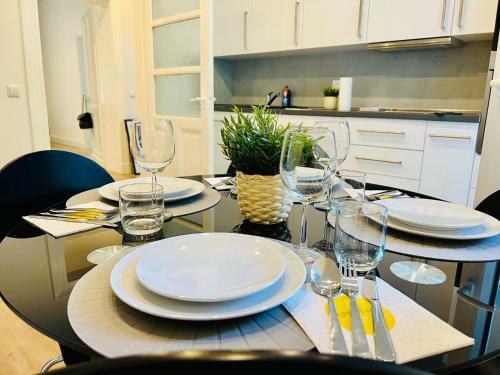 Exclusive Nd Apartment Zentrum M�lheim