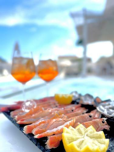 Bed & Breakfast Resort Leonardo - Pool And Restaurant