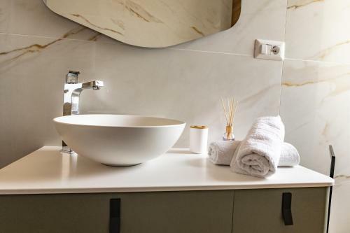 Bed & Breakfast Cas? A Mare - Beachfront Luxury Suites