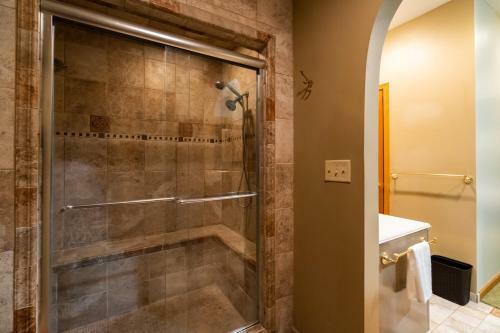 Lodge Downtown Omaha Oasis