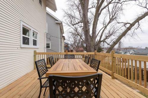 Charming Mid-century Home In Historic Omaha