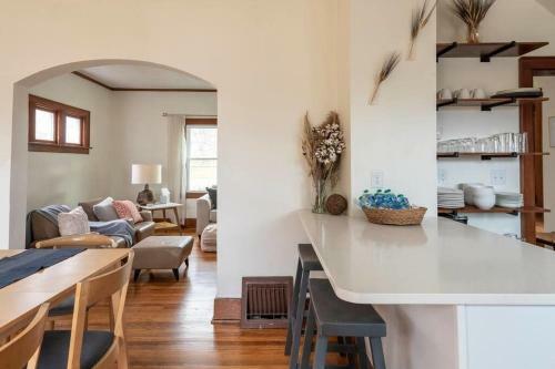 Charming Mid-century Home In Historic Omaha