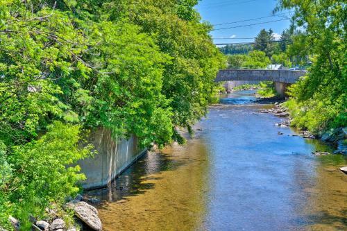 Main Street Colebrook Apartment On River Walk