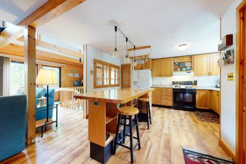 Sunbrook Chalet