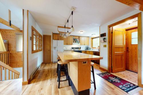 Sunbrook Chalet