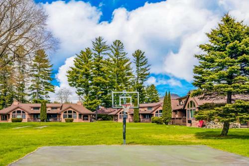 White Mountain Retreats