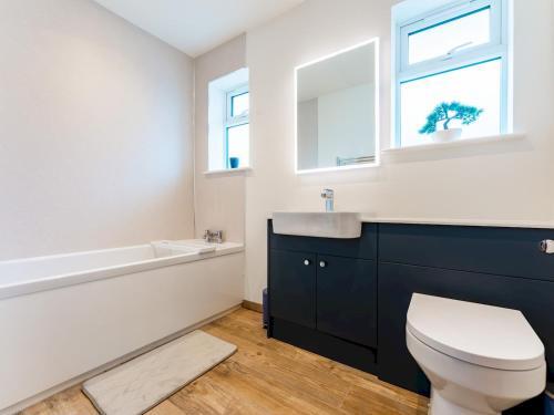 Pass The Keys Gorgeous Spacious 3 Bedroom Bungalow