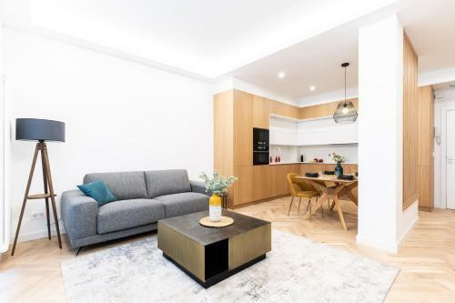 Royal Beach Apartment - Sshousing