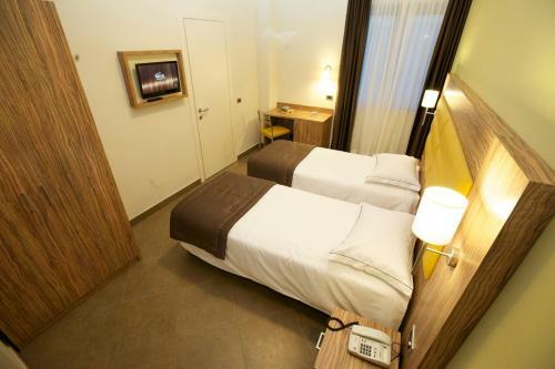 Giga Hotel