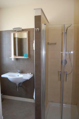 Giga Hotel