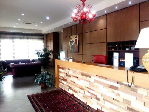 Giga Hotel