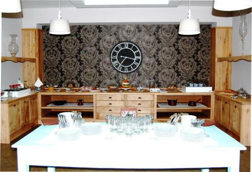 Giga Hotel