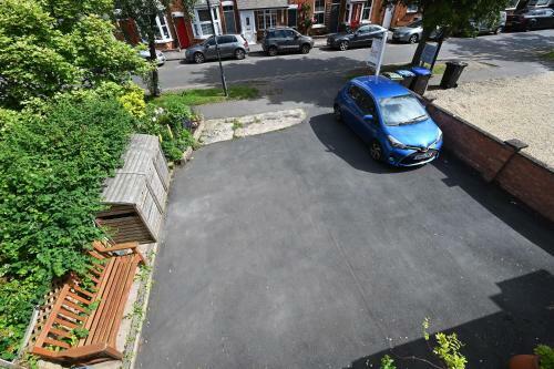 The Willows Town Centre Free Parking