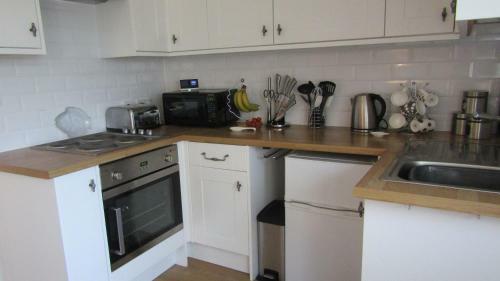 50 Meters From Miles Of Dog Friendly Beach