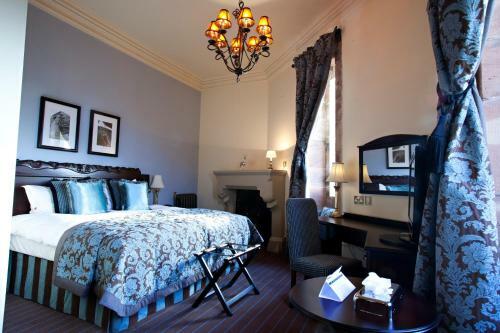 Hotel Peckforton Castle