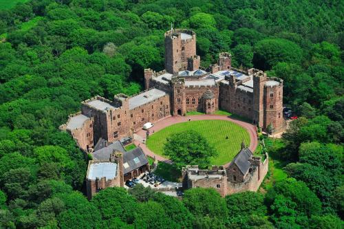 Hotel Peckforton Castle