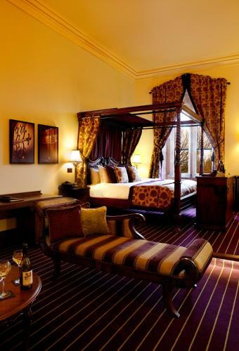 Hotel Peckforton Castle
