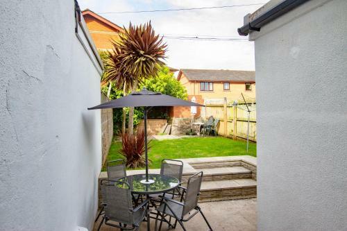 City Centre Quiet Home - Close To Marina / Arena