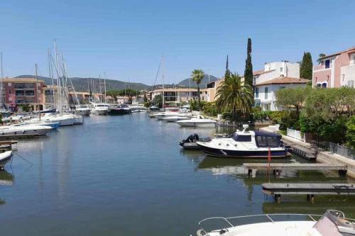 Apartamento L'albatros, Jardin Avec Amarrage, Port-grimaud