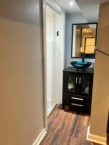 Beautiful 1 Bedroom Apartment Entire Unit