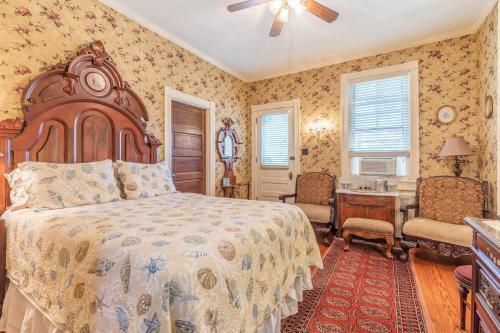Bed & Breakfast Captain Mey's Inn