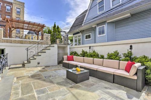 Luxurious Victorian Home Steps To County Park