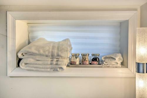 Apartamento Saddle Brook Studio With Patio, Modern Interior